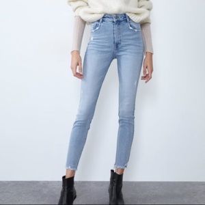 ZARA HIGH RISE VINTAGE SKINNY JEANS
